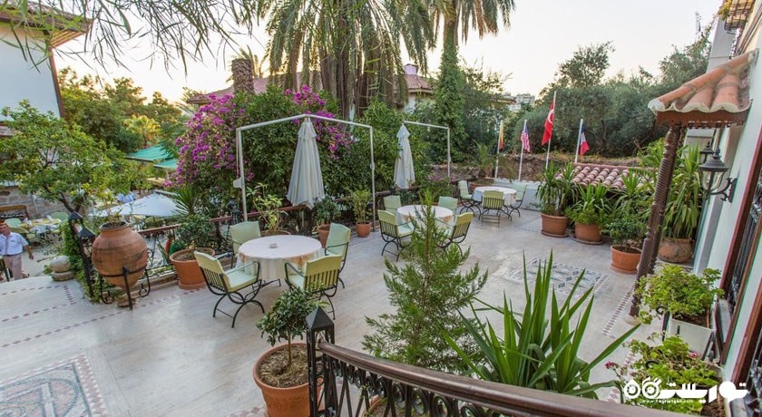 رستوران فضای باز هتل